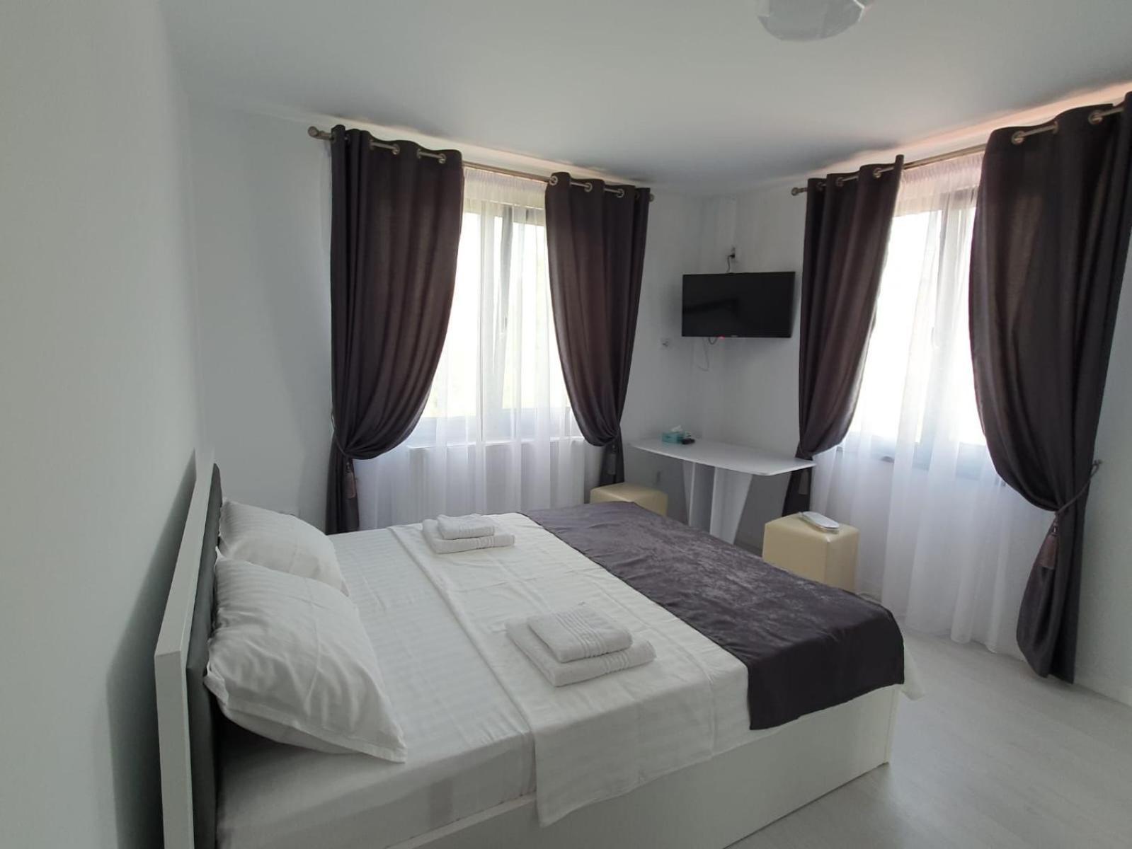 Hotel Palas Grand View ยาช ภายนอก รูปภาพ